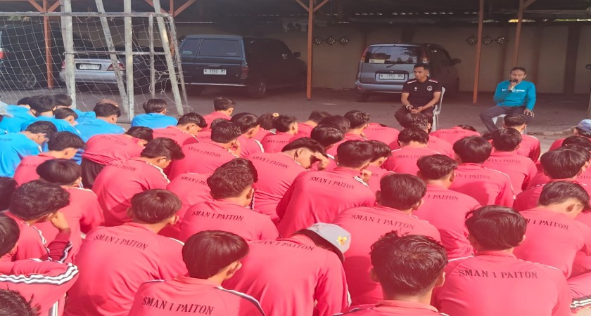 Jelang Pelaksanaan TKA, Ribuan Murid SMAN 1 Paiton Gelar Istighotsah dan Doa Bersama